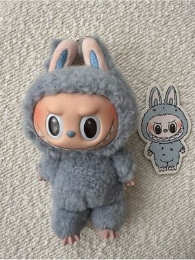 authentic exciting macaron sea salt coconut labubu